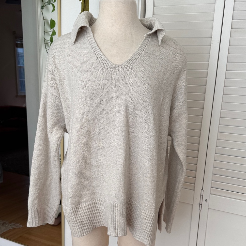 Ava & Viv Women’s V-Neck Sweater in Light Beige